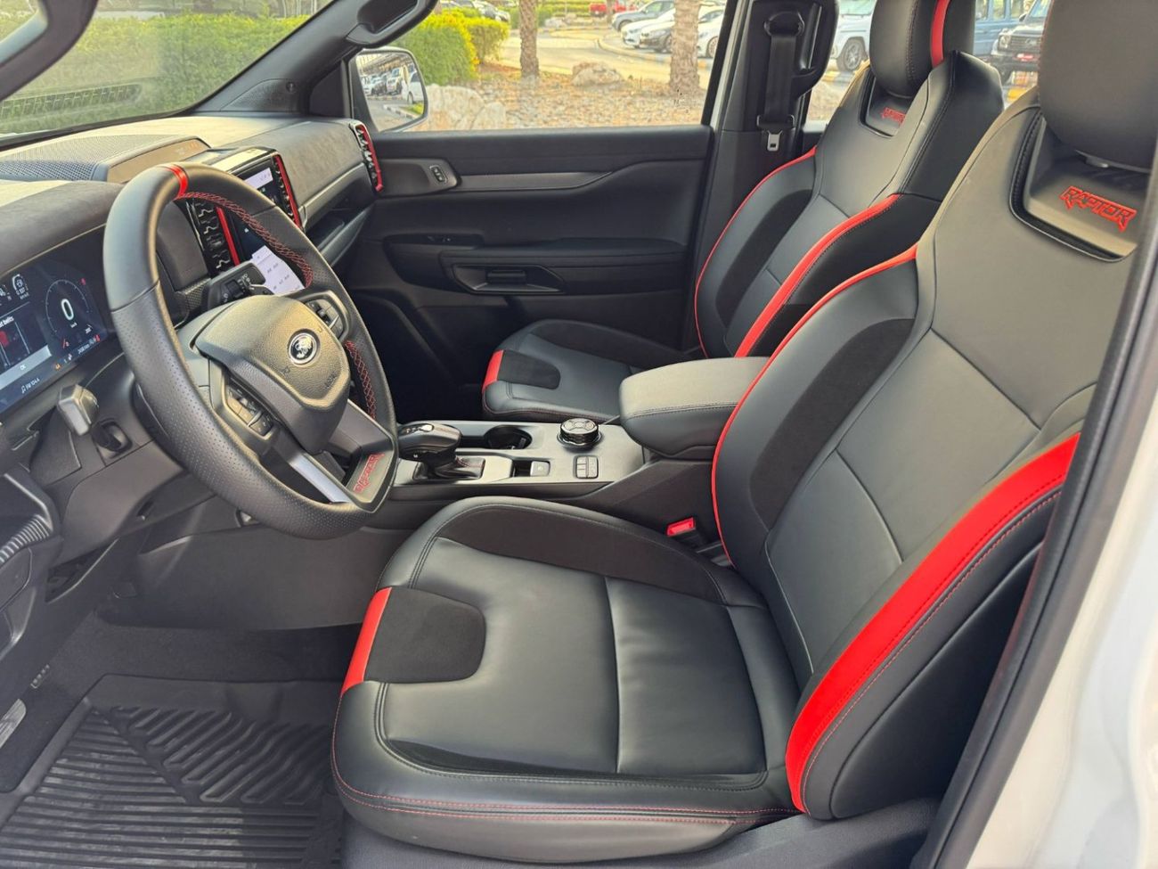 فورد رانجر Raptor 3.0T (392 HP) V6 GCC SPEC UNDER WARRANTNEAT AND CLEAN