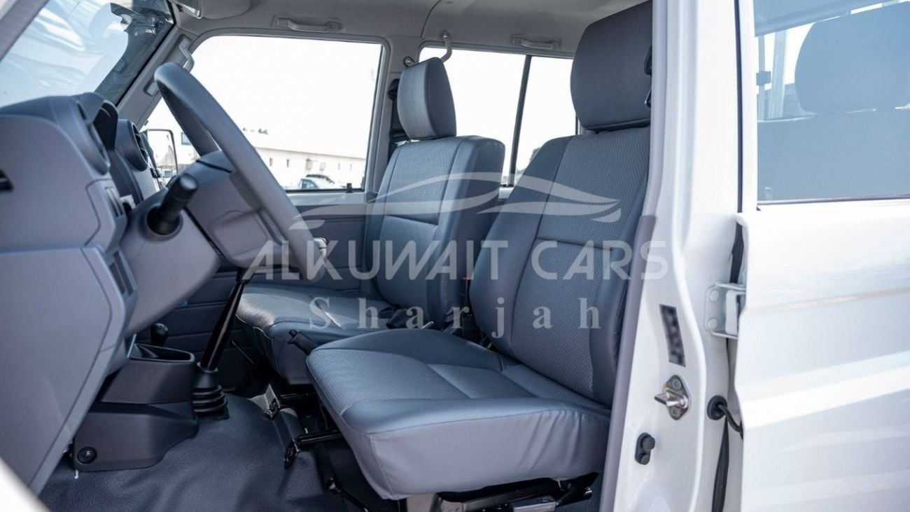 تويوتا لاند كروزر بيك آب TOYOTA LAND CRUISER LC79DC 4.2D MT MY2023