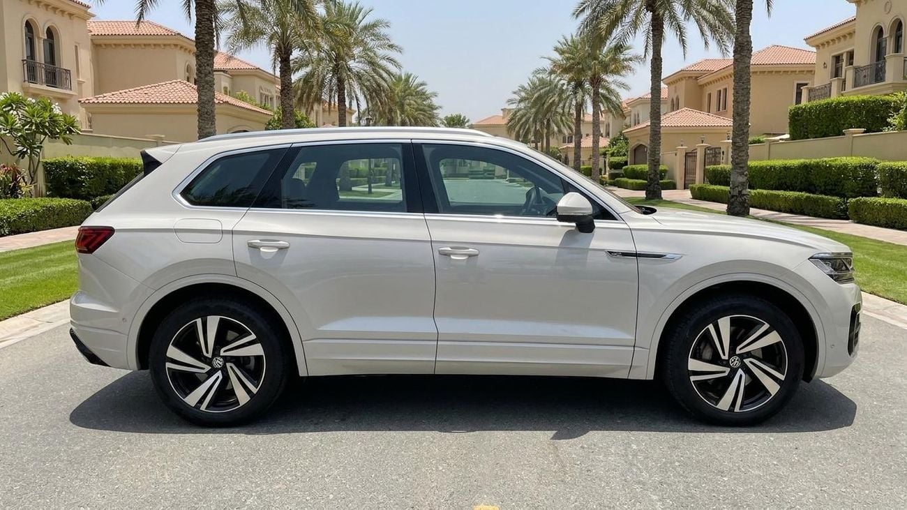 Volkswagen Touareg R-LINE 2023 | AED 2378/Month | 0 DP | 30 Day Return | Warranty | Service History