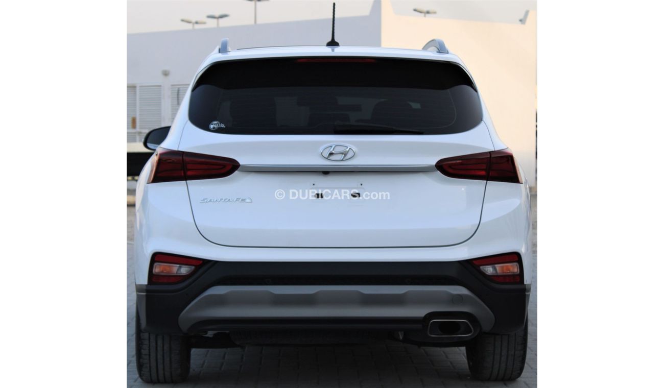 Hyundai Santa Fe GL Hyundai Santa Fe 2019 full option GCC, in excellent condition, without accidents