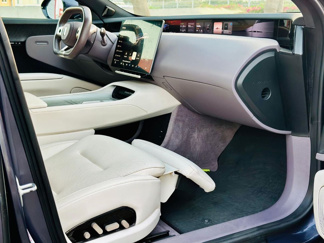 Avatr 12 STD (NON GCC) Performance AWD 2023 Used Avatr 12 Preformance AWD / 94.53 kWh / 578 Hp / Range (705 K