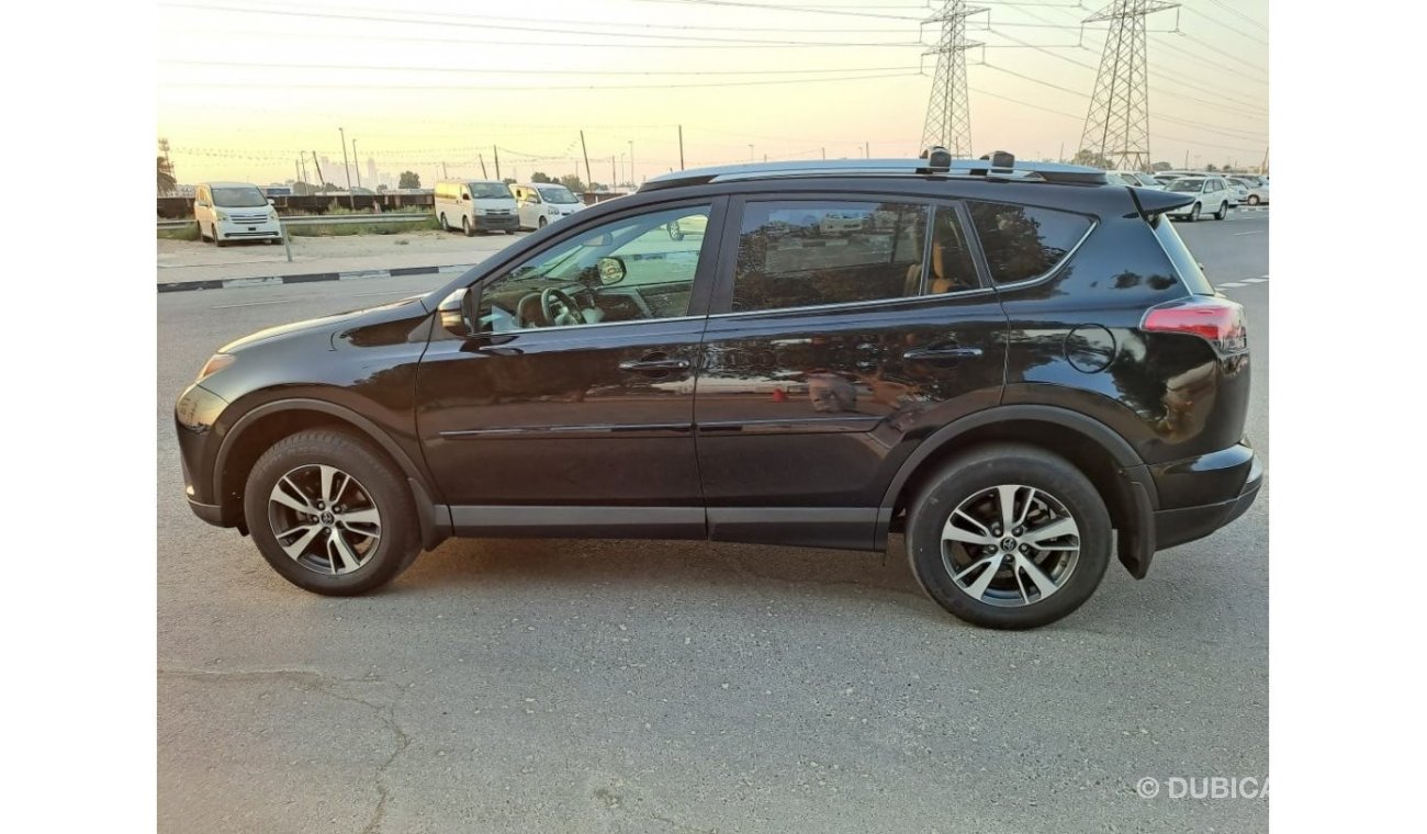 تويوتا راف ٤ TOYOTA RAV4 FULL OPTION