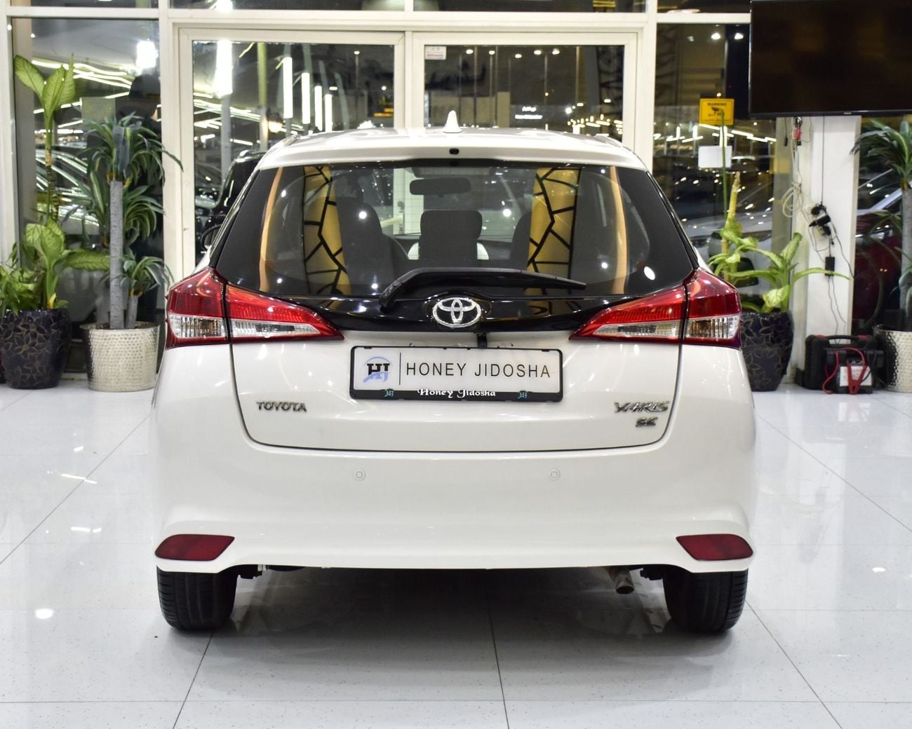 تويوتا يارس EXCELLENT DEAL for our Toyota Yaris SE ( 2018 Model ) in White Color GCC Specs