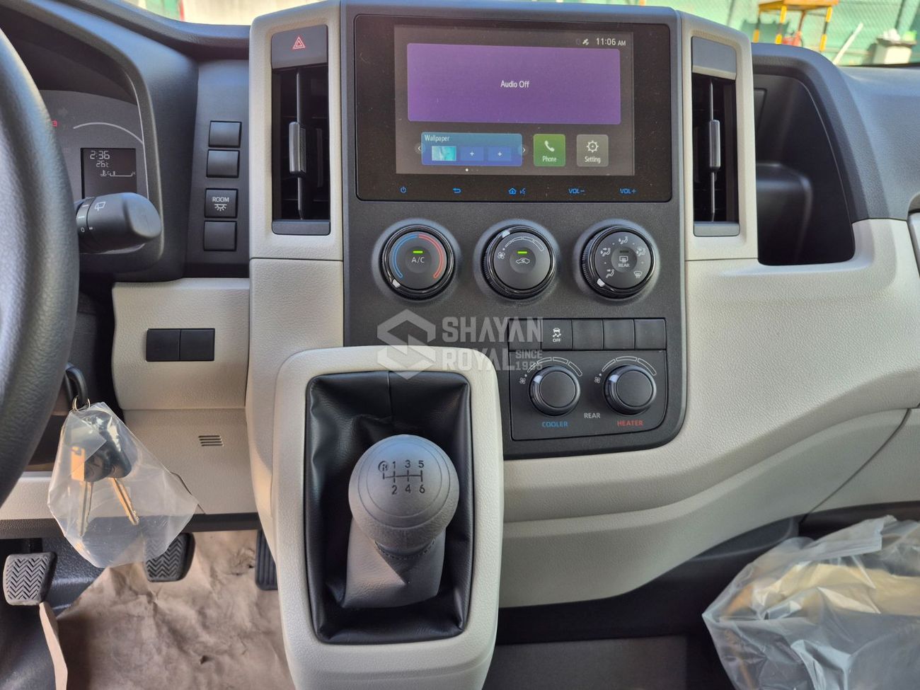 تويوتا هاياس 3.5L PETROL V6 DX MT 13-SEATS RWD 2026MY