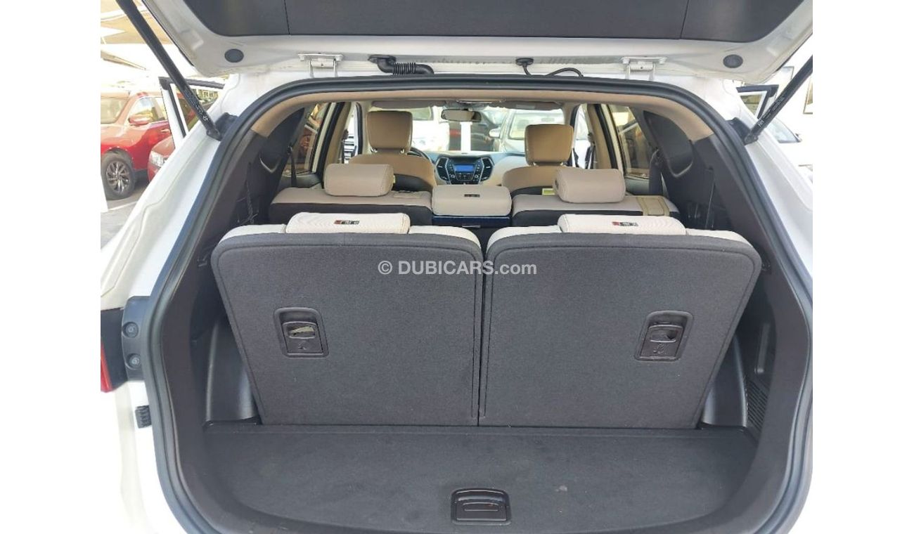 هيونداي سانتا في سنتافى بحاله ممتازه فورويل بانوراما 6 سليندر