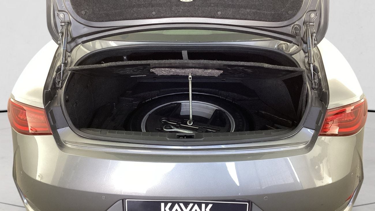 فولفو XC 40 T4 Momentum | شامل الضمان | 0 ﺪﻔﻋﺓ ﺃﻮﻟﻯ