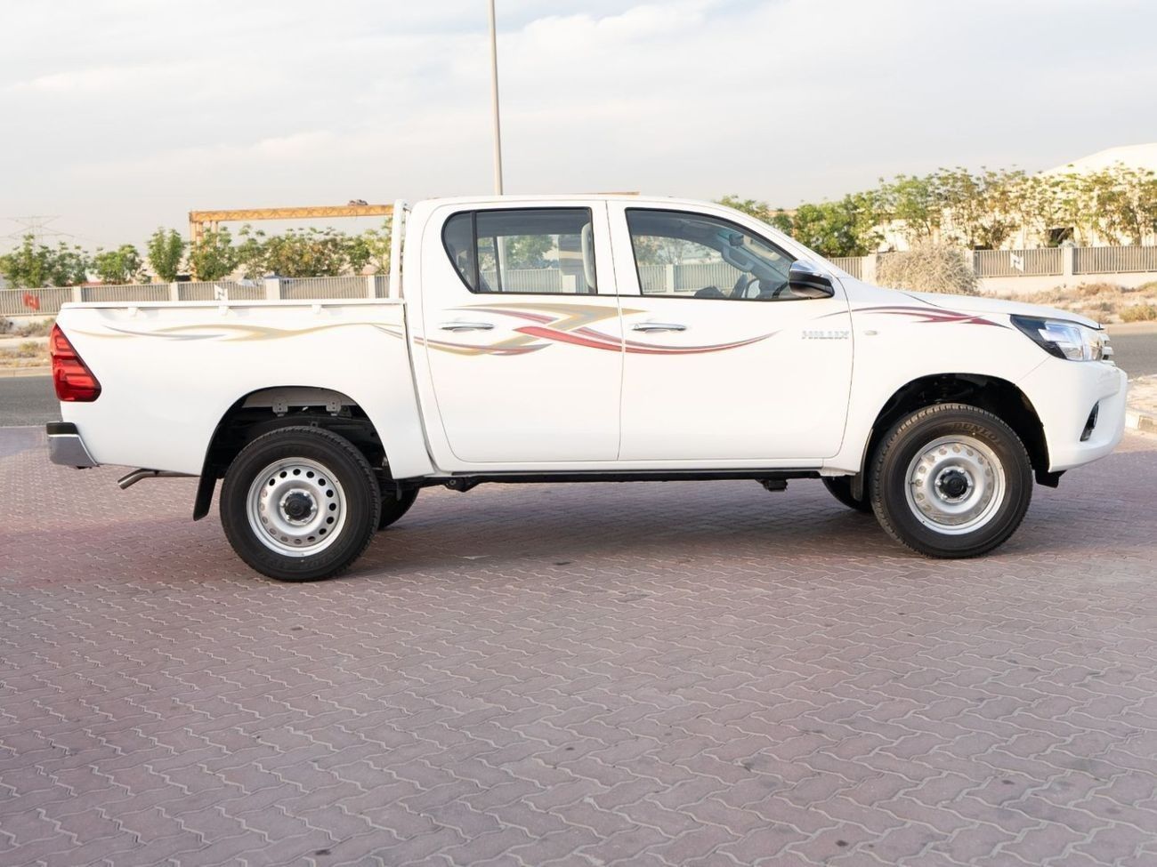 Toyota Hilux 2025 TOYOTA HILUX GL 2.7 - WHITE inside RED | Export Only