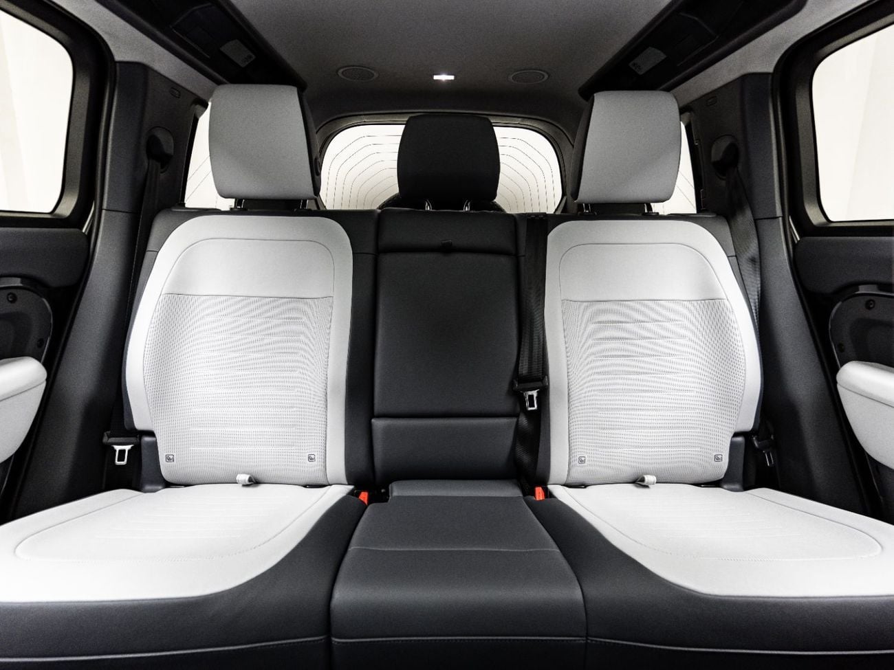 Land Rover Defender 110 P635 OCTA V8 Exclusive Extended Eid Offer - Limited Time Only! 2030 Warranty + Service Cont