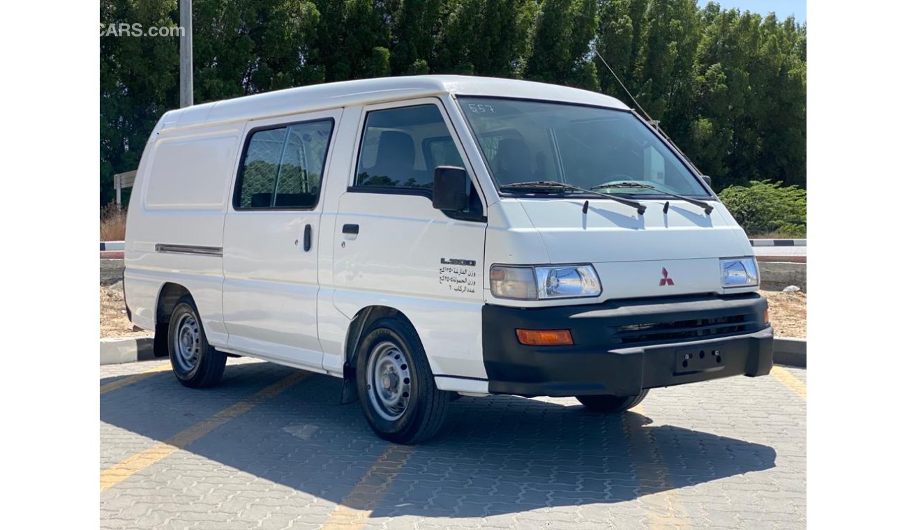 Mitsubishi L300 Panel Van/ 6 eats 2014 ref # 557