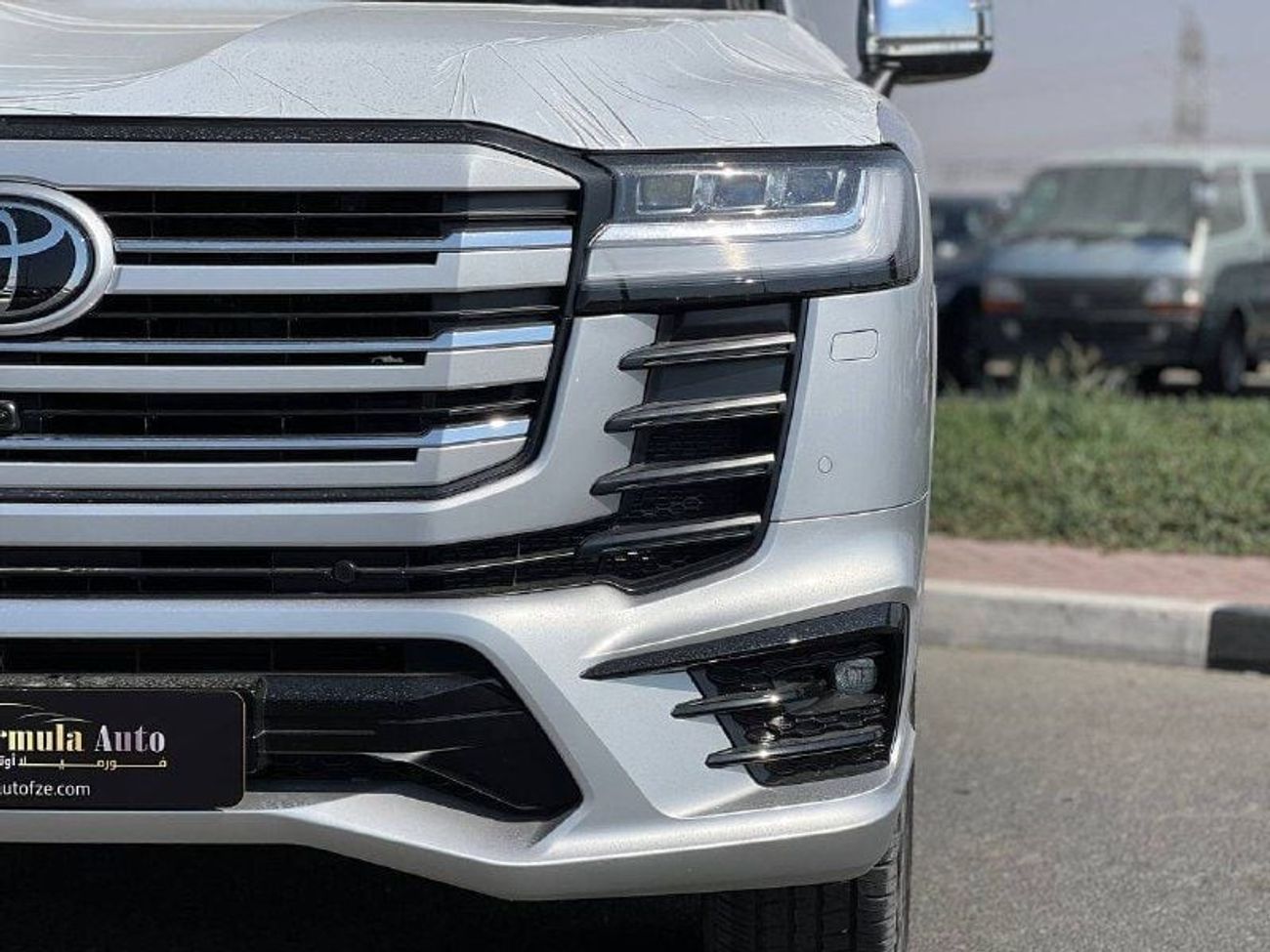 Toyota Land Cruiser VXR 3.3L DSL A/T // 2025 // FULL OPTION WITH RADAR , 360 CAMERA , LEATHER & POWER & COOLING SEATS //