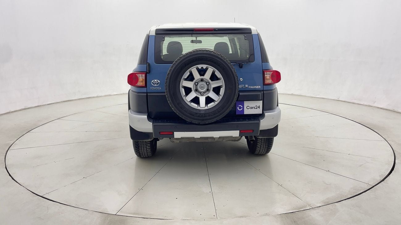 Toyota FJ Cruiser GXR 4.0L A/T 2022 GXR | AED 1863/Month | 0 DP | 30 Day Return | Warranty | Service History