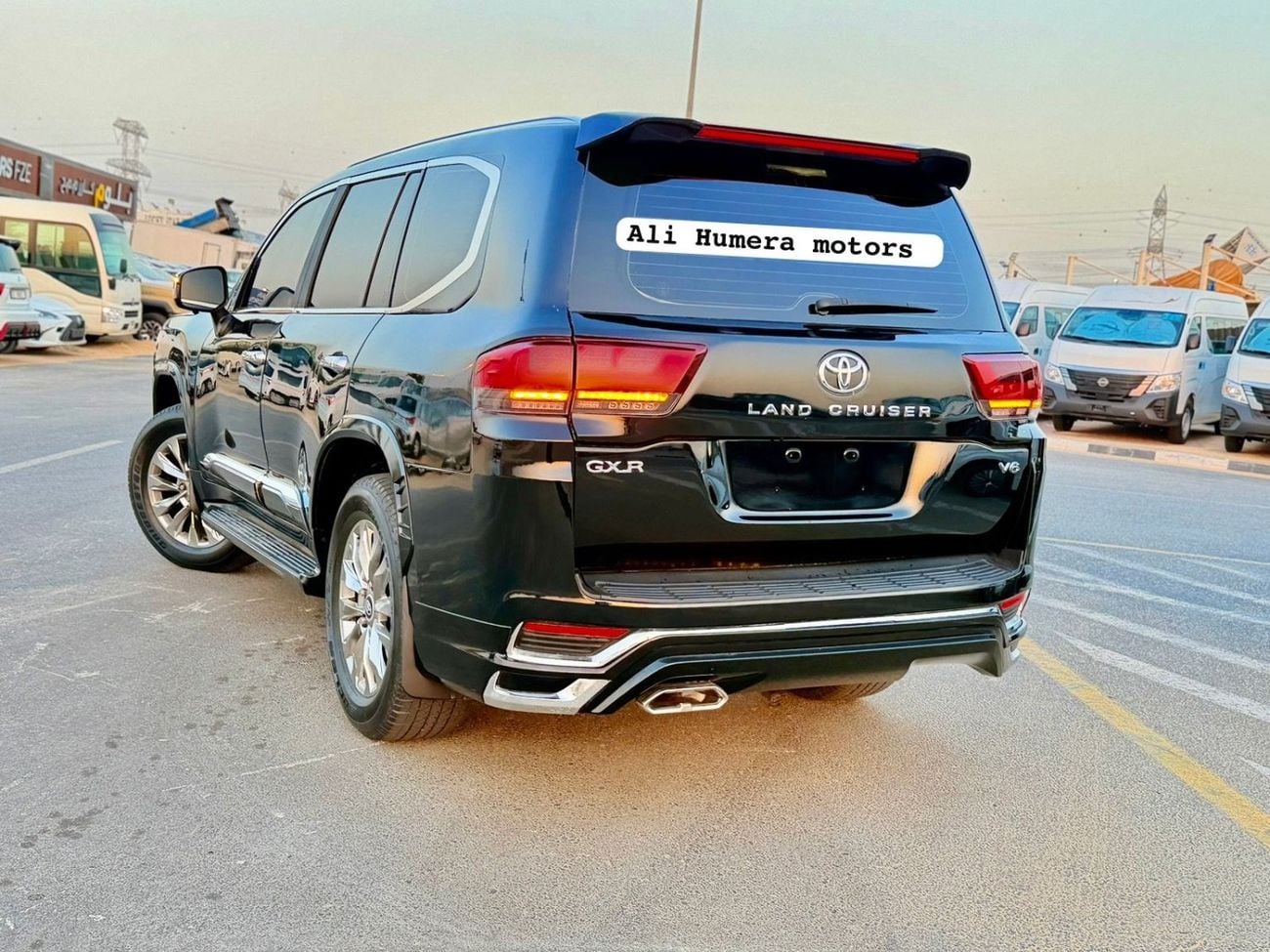 Toyota Land Cruiser GXR+ 4.0L Toyota landcuriser GXR V6 Years 2018 full upgraded interior & exterior police light petrol