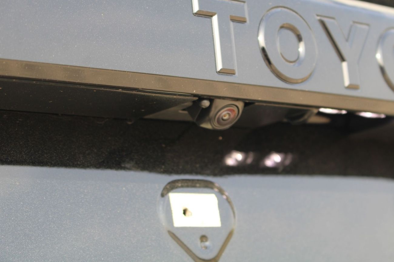 Toyota Prado BRAND NEW LAND CRUISER PRADO KAKADU ,28L ,DIESEL ,RIGHT HAND DRIVE