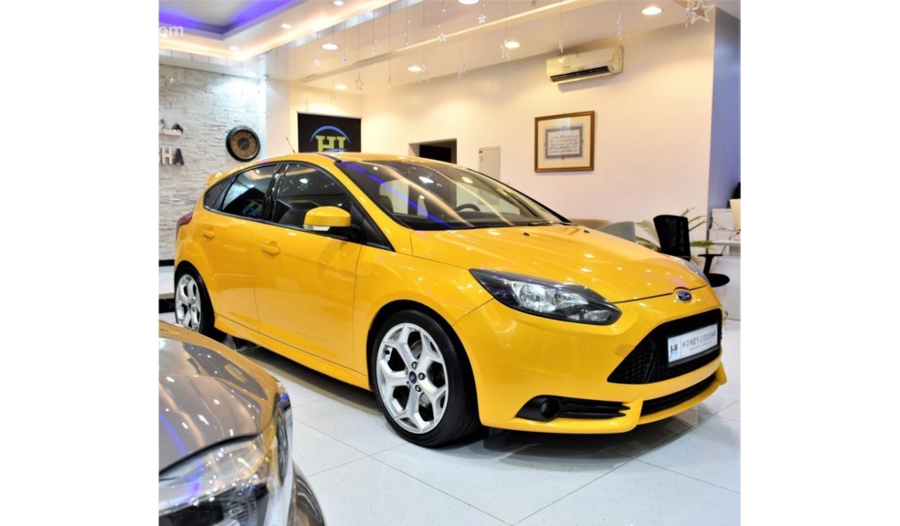 Ford Focus ORIGINAL PAINT ( صبغ وكاله ) Ford Focus ST 2014 Model! GCC Specs