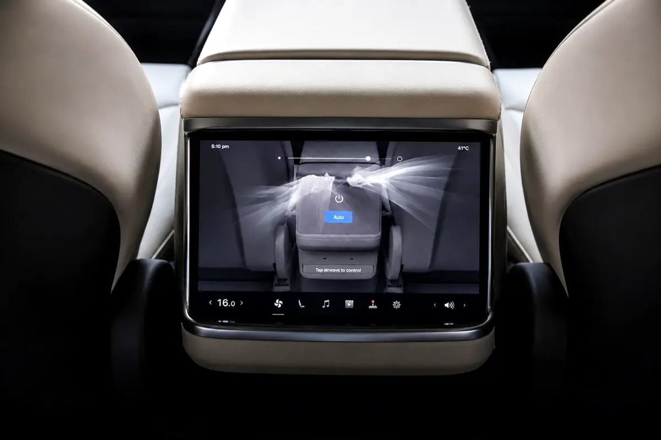 Tesla Model X LONG RANGE - GCC Specs - Pristine Condition