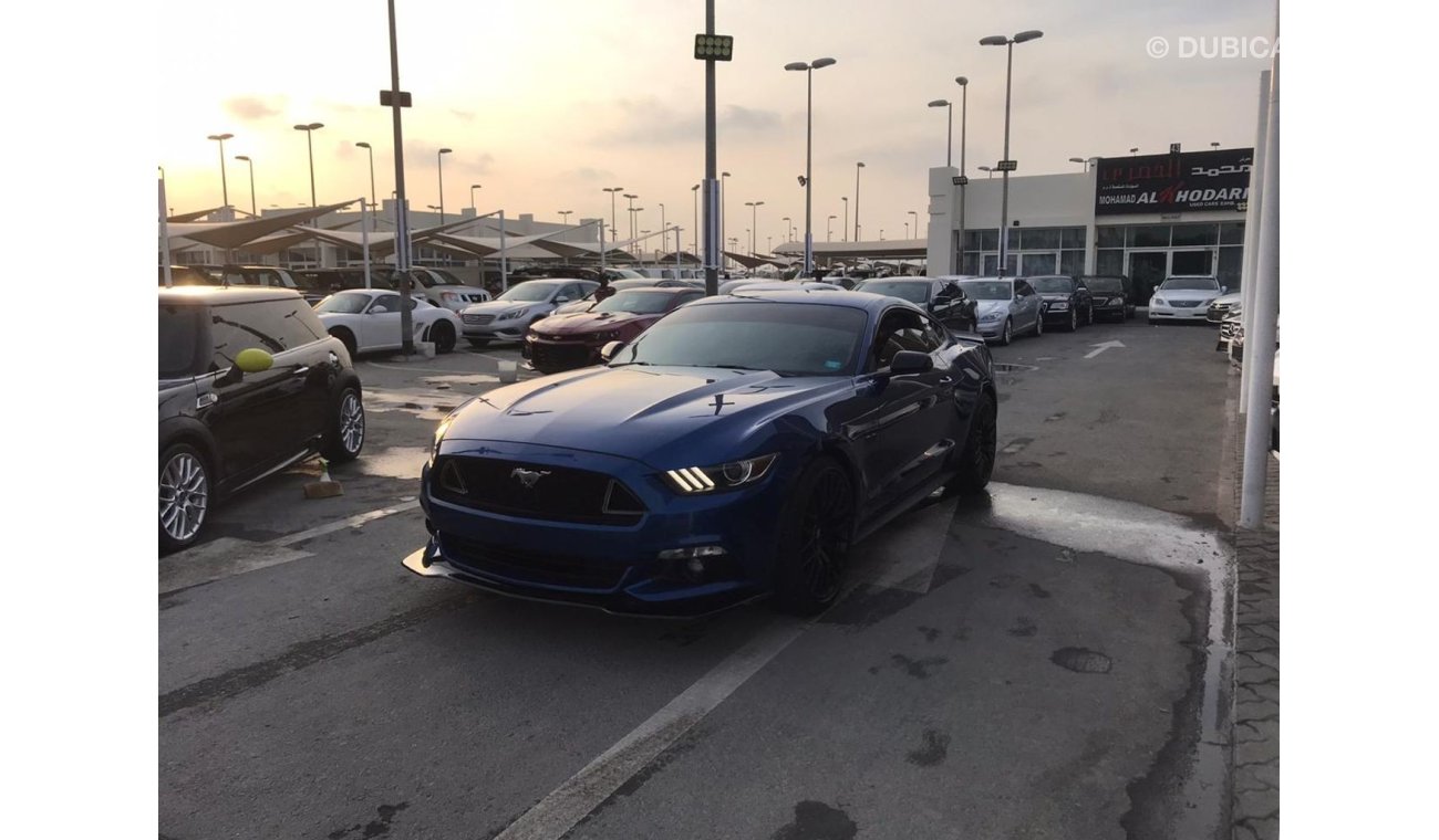 Ford Mustang للبيع فورد موستينغ 2017 وارد فول ابشن لاتعاني من اي مشاكل