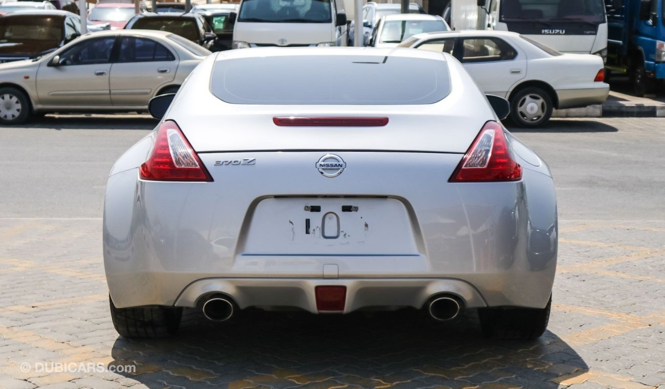 نيسان 370Z