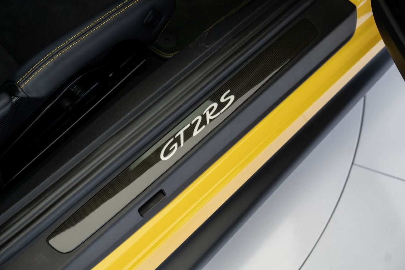 بورش 911 GT2 RS 3.8L