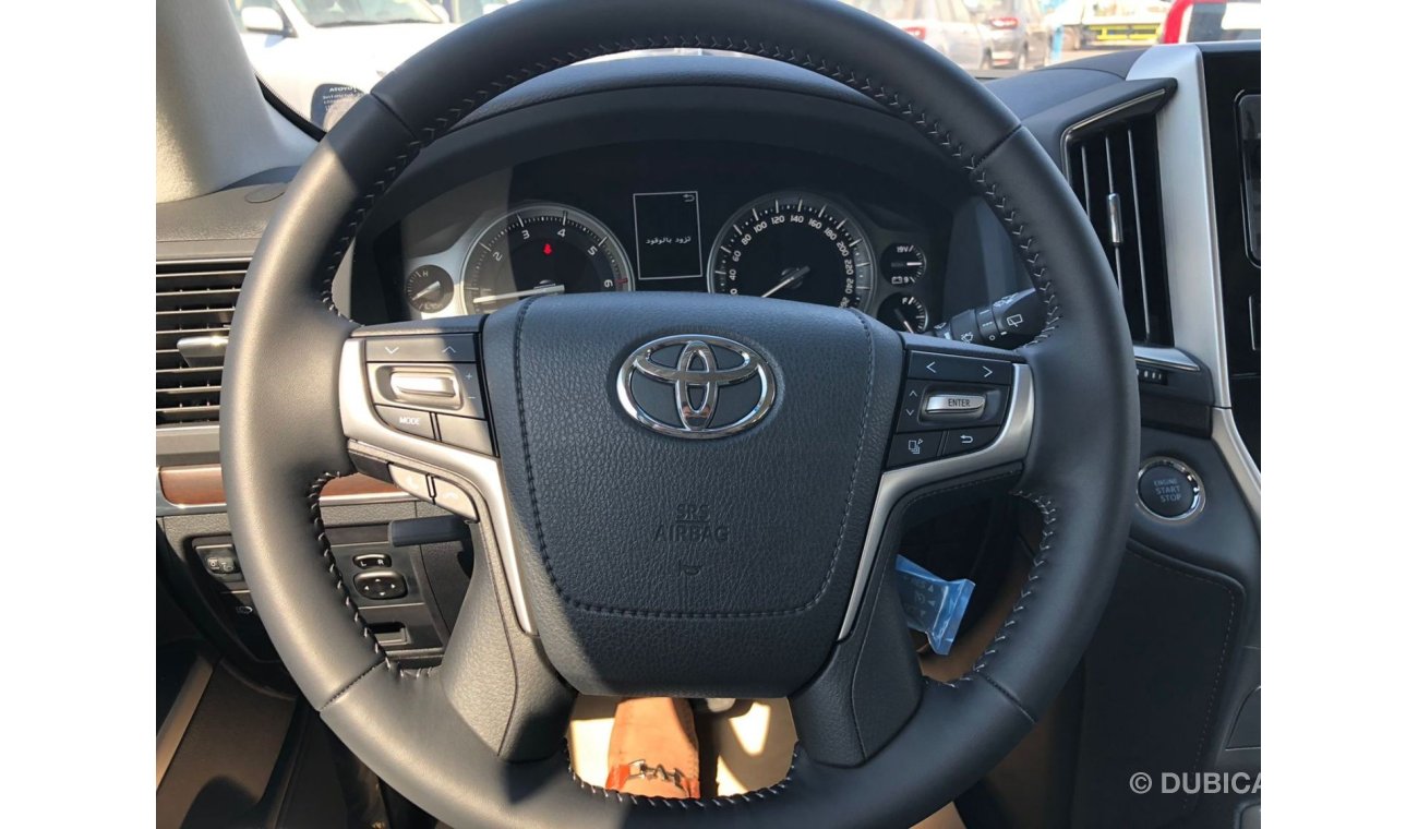 Toyota Land Cruiser VX 5.7L