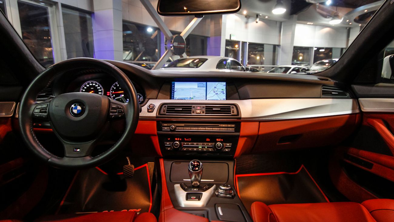 بي أم دبليو M5