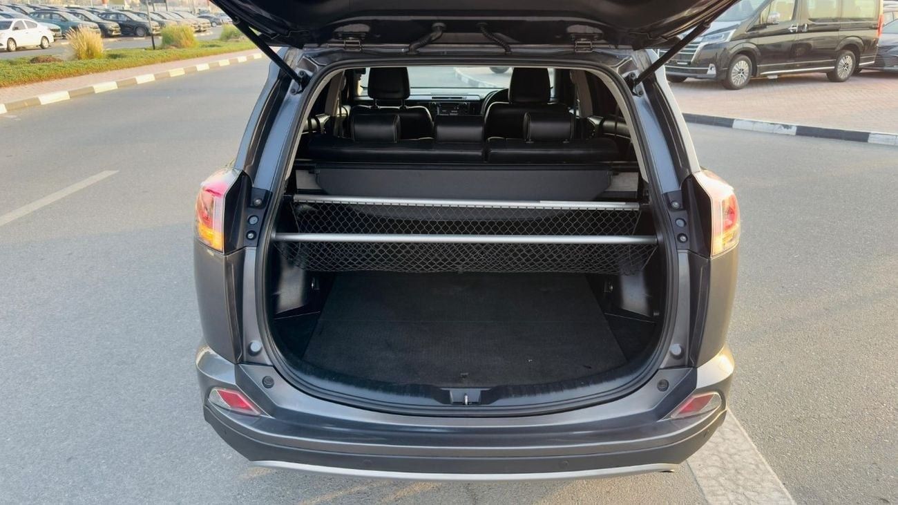 Toyota RAV4 GOOD CONDITION | 2.0 PETROL ENGINE | 2018