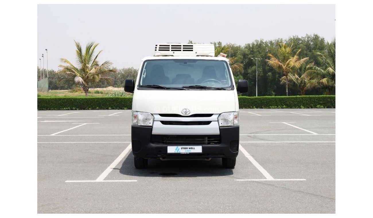 تويوتا هاياس GL - Std سقف SUMMER OFFER 2017  Chiller Van | Petrol - GCC Specs | Excellent Condition
