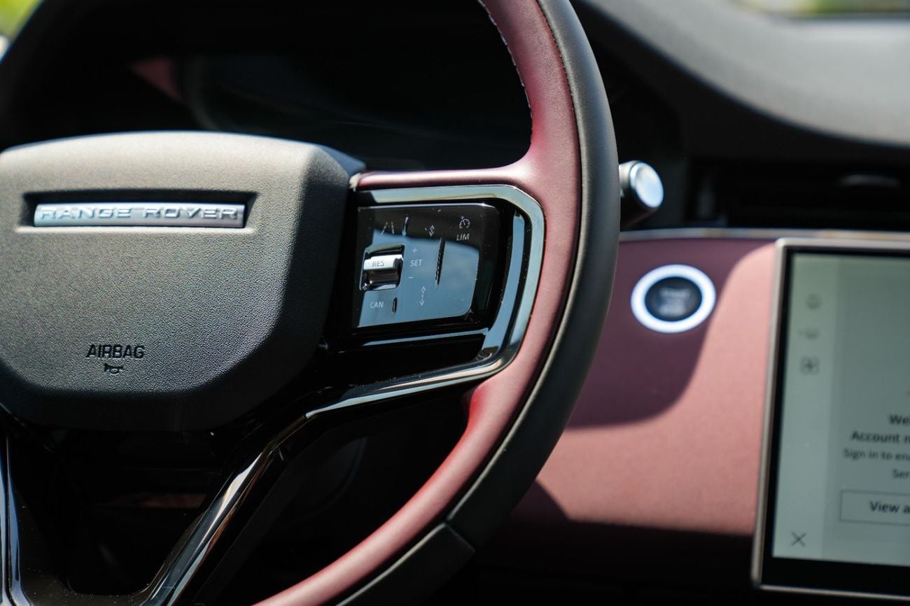 Land Rover Range Rover Evoque SE P250 DYNAMIC 2025!! FIVE YEARS WARRANTY!! THREE YEARS SERVICE CONTRACT