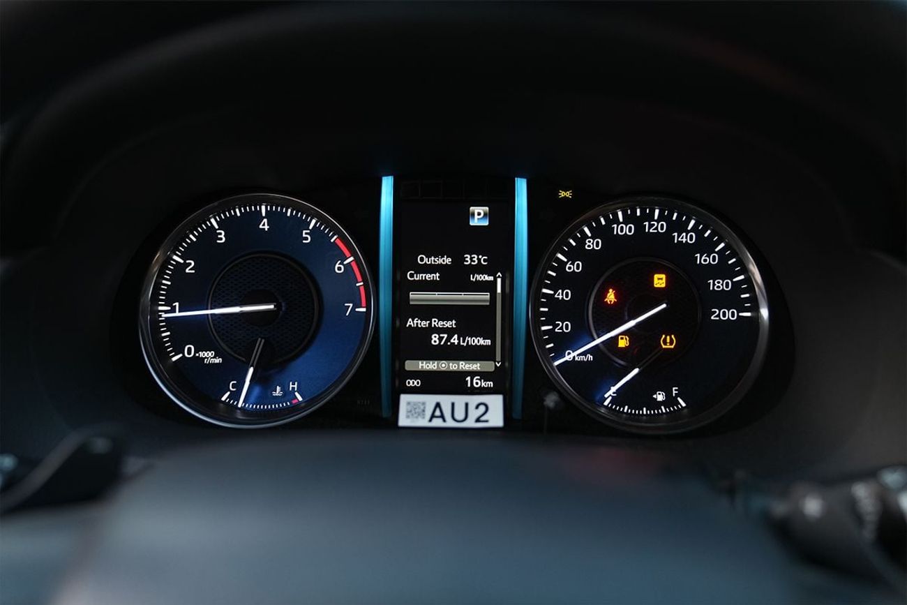 Toyota Fortuner GXR 4.0L (235 HP)