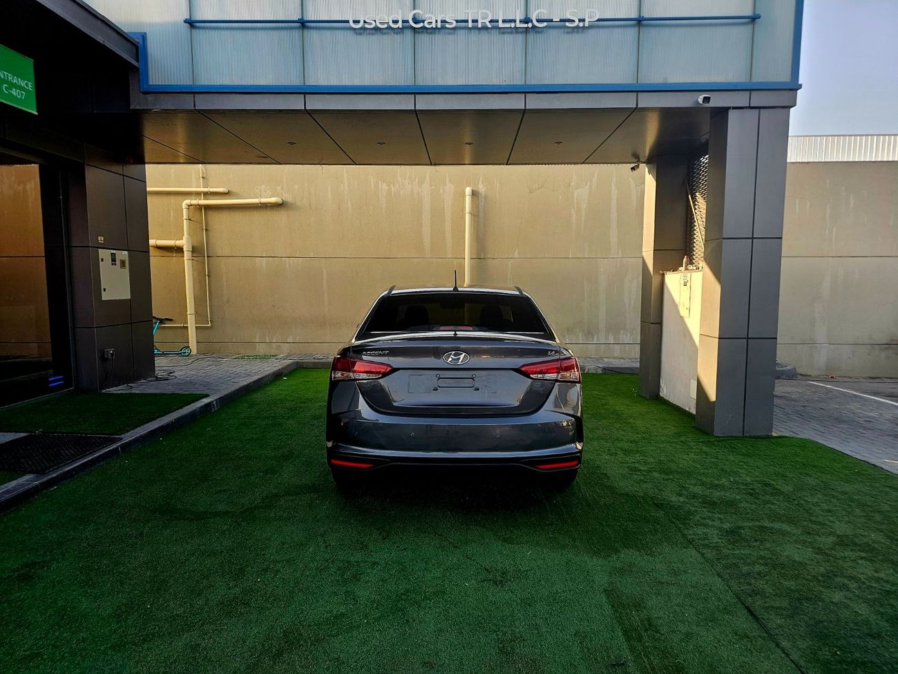 Hyundai Accent / GCC 1.6 V4/ LOW MILEAGE/ SINGLE OWNER