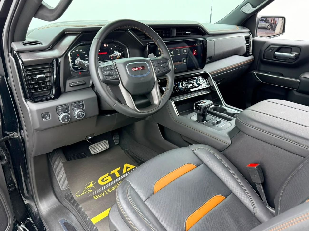 GMC Sierra 2025 GMC Sierra AT4, Oct/2028 GMC Warranty, GMC Full Service History, GCC