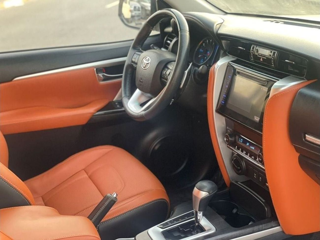 Toyota Fortuner 2017 Toyota Fortuner GX.R+ 4.0L V6 - Push Start With Gear shifter - 4x4 AWD - 7 Leather Seats - Rear