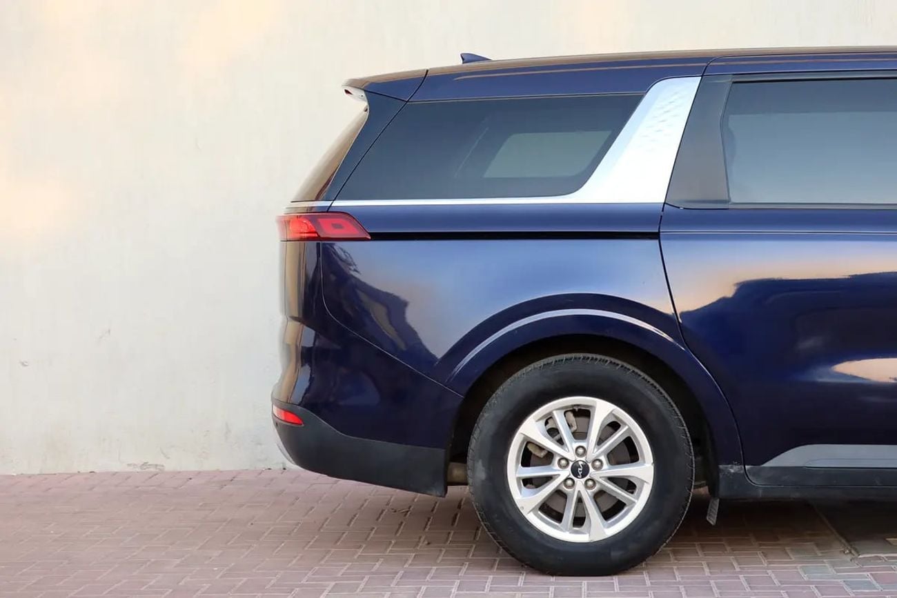 Kia Carnival EX - American Specs - Low Mileage MPV
