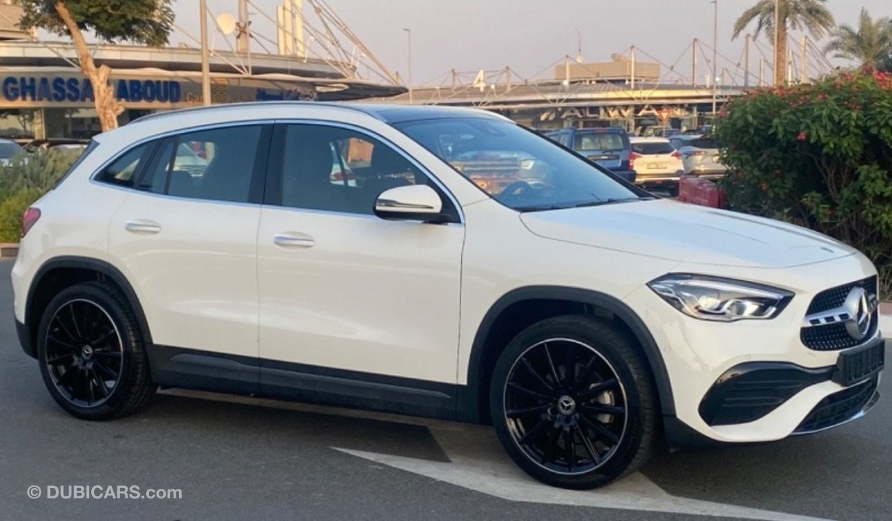 مرسيدس بنز GLA 200 بريميوم