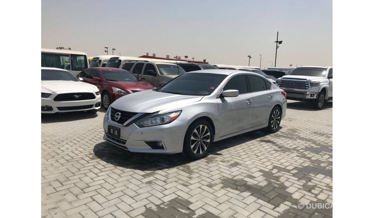 Nissan Altima نيسان التيما 2016 رقم 2 بحالة ممتازة