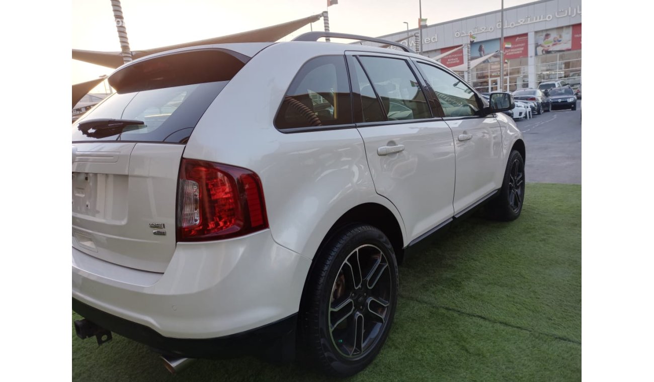 Ford Edge Gulf No. 2 cruise control wheels, sensors, rear wing screen, fog lights, in excellent condition, you