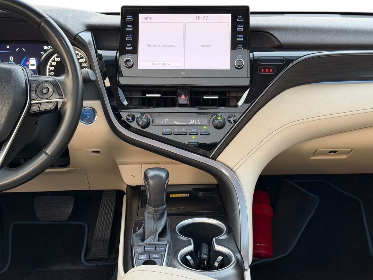 تويوتا كامري GLE HEV TOYOTA CAMRY HYBRID LIMITED | AGENCY WARRANTY | FULL AGENCY SERVICE HISTORY | 2024 | GCC SPECS