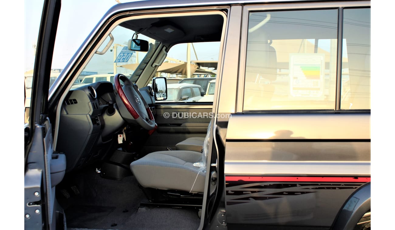 Toyota Land Cruiser 70 4.5L,LX76-G,WAGON,WITH DIFFERENTIAL LOCK,WINCH FULL OPTIONS,MT,2022MY ( FOR EXPORT ONLY)