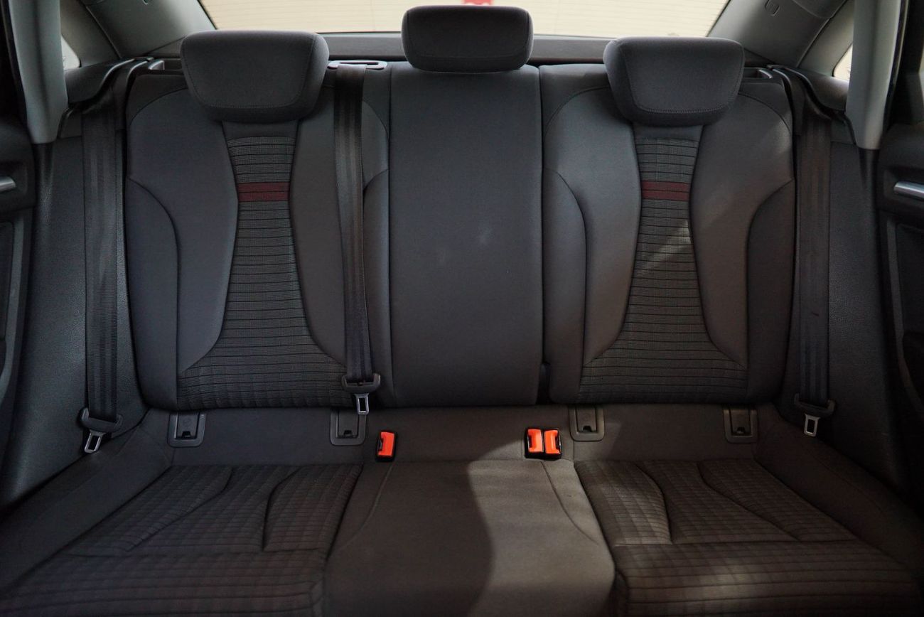 أودي A3 30 TFSI Basic