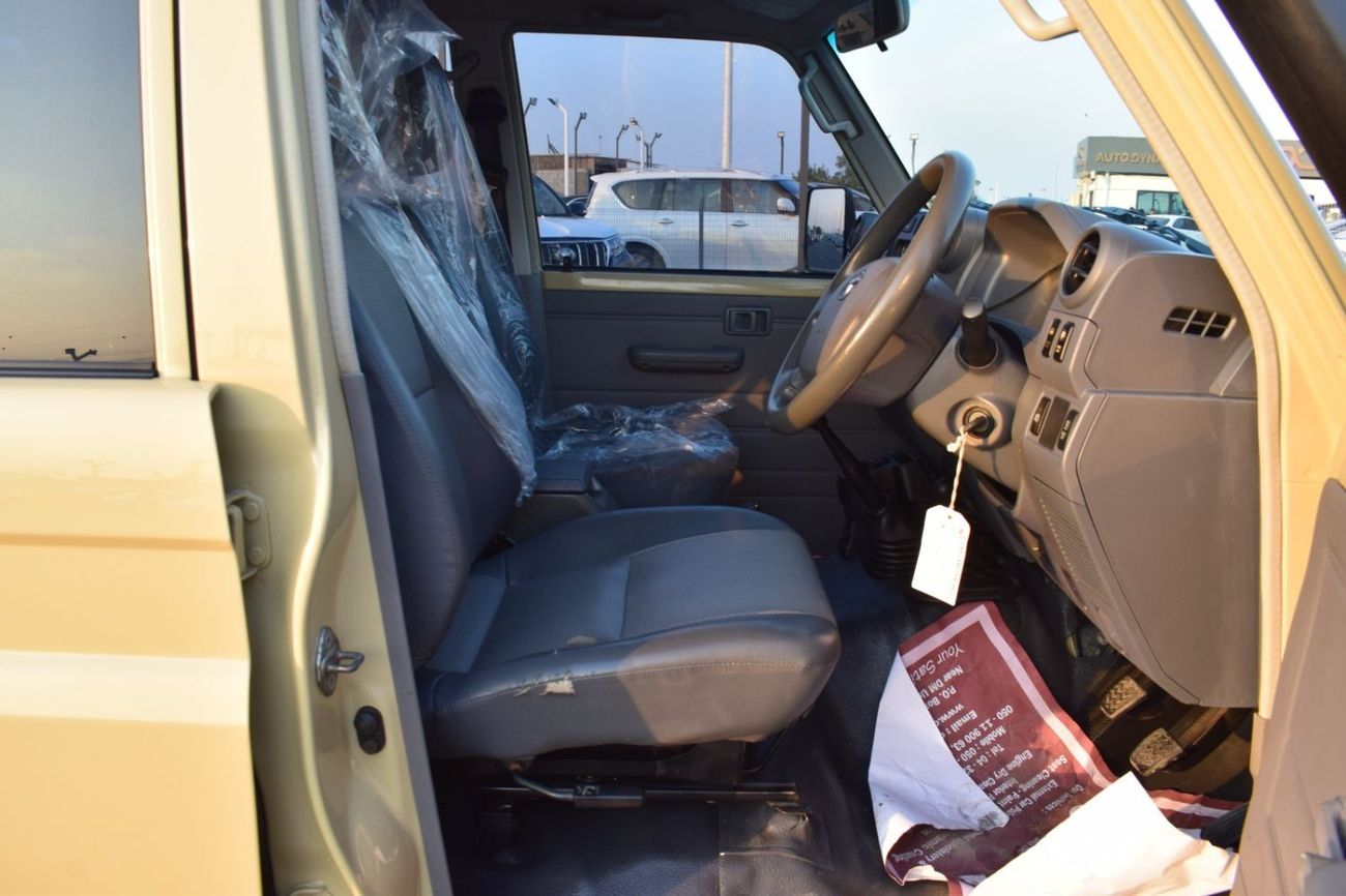 Toyota Land Cruiser 70 GXL