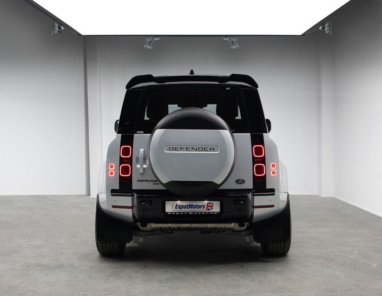 لاند روفر ديفندر P400 90 HSE 3.0L (5 Seater)