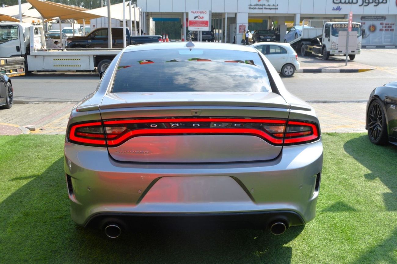 Dodge Charger R/T Highline CHARGER//RT/V8/5.7L**VERY CLEAN **ORIGINAL AIR BAGS**VERY GOOD CONDITION