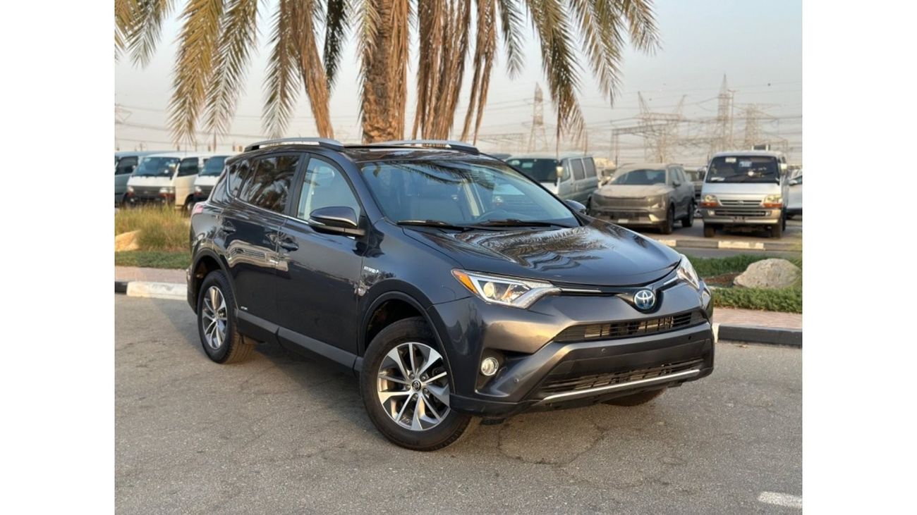 Toyota RAV4 Hybrid Toyota RAV4 2018 XLE