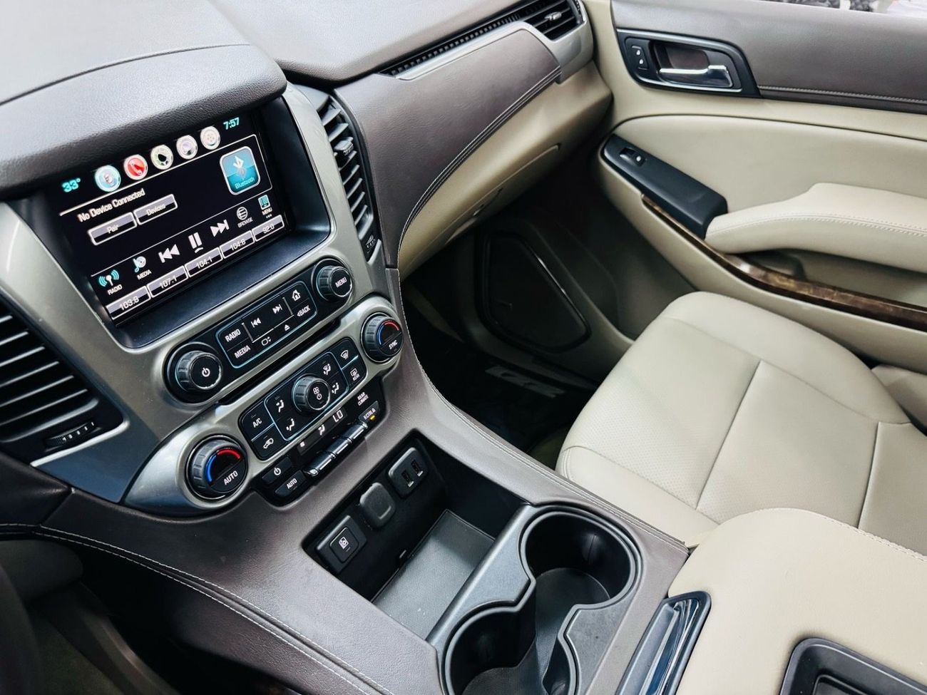 Chevrolet Tahoe LT Z71 5.3L (9 Seater)