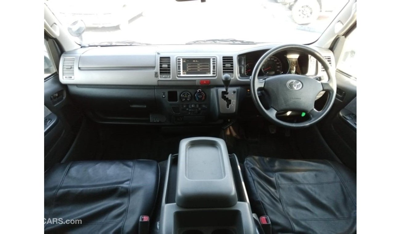 Toyota Hiace TOYOTA HIACE RIGHT HAND DRIVE (PM1041)