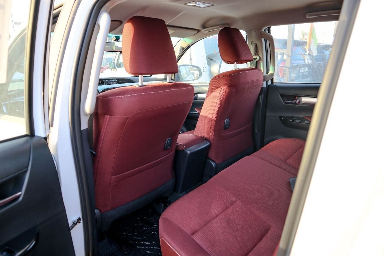 تويوتا هيلوكس  Toyota Hilux (TGN126) 2.7L 4WD – 2026 Model (Manual, 4 Doors)