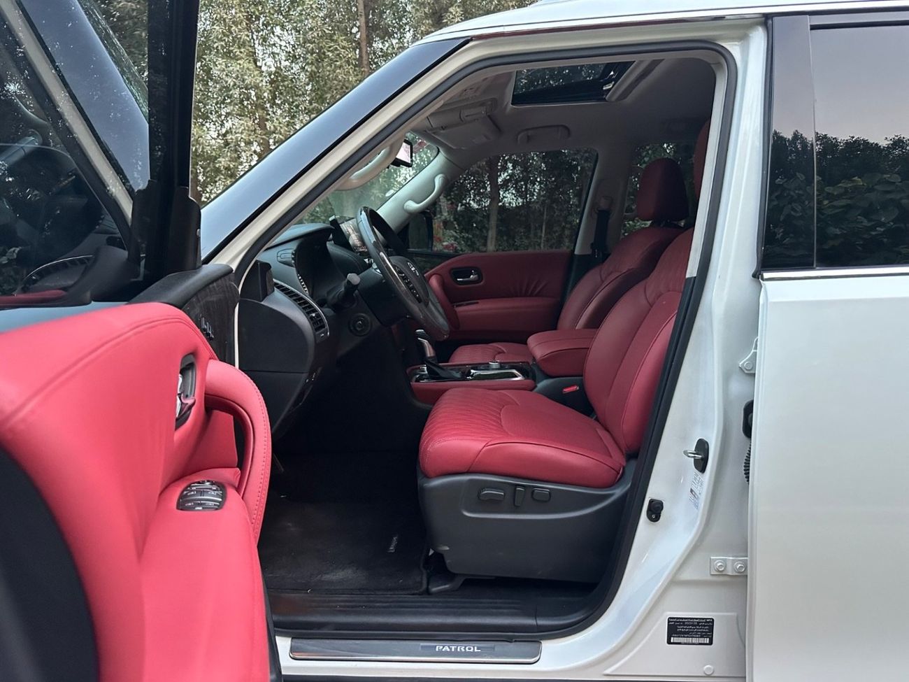 Nissan Patrol LE Platinum 5.6L | V8 400 HP | 2023 | GCC Specs | Full Options | Perfect Condition | Low Mileage