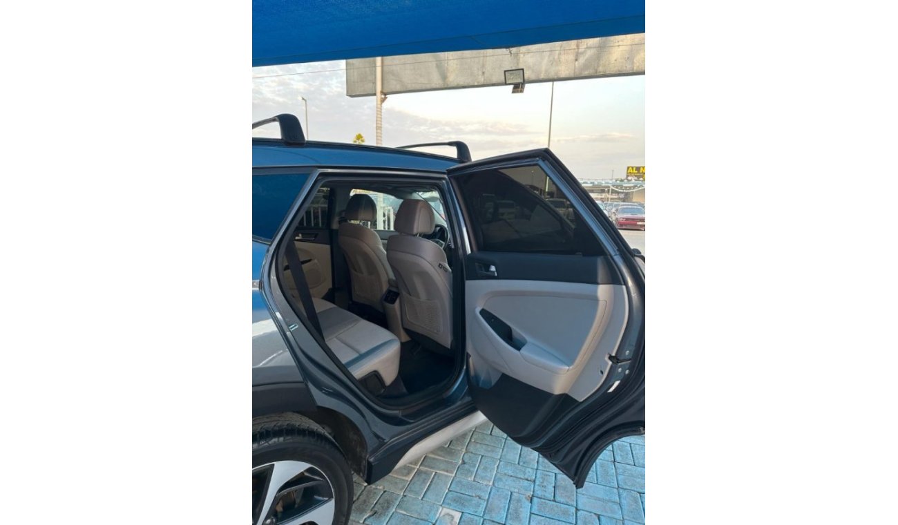 Hyundai Tucson The car is in good condition no contribution required 1.6 engine capacity 2018 2 WD