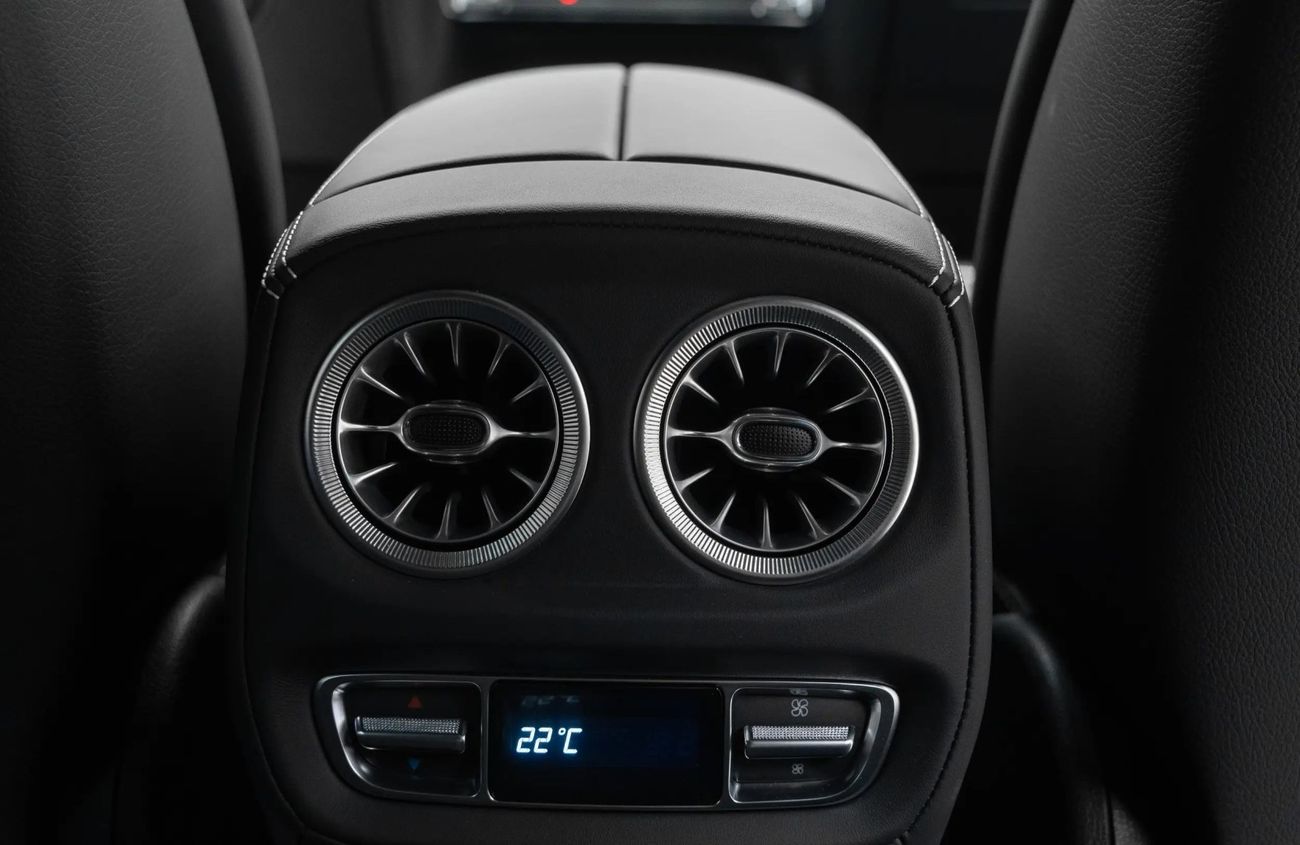 Mercedes-Benz G 63 AMG 4.0L V8 Twin-Turbocharged Engine + eMotor