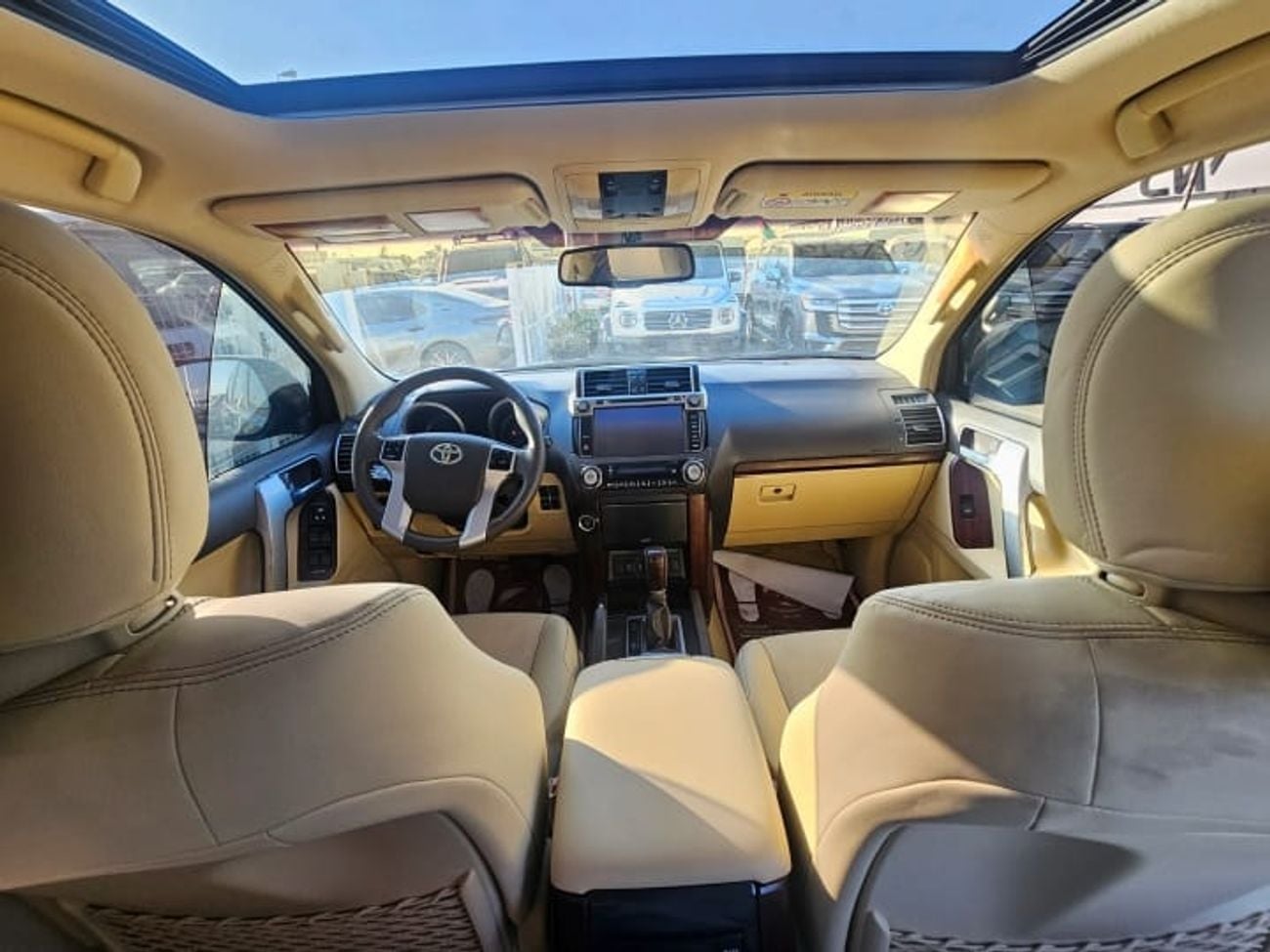 Toyota Prado VXR 4.0L 4WD LHD-GCC SPECS-Automatic-petrol-6 Cylinders-7 Seats-5 Doors