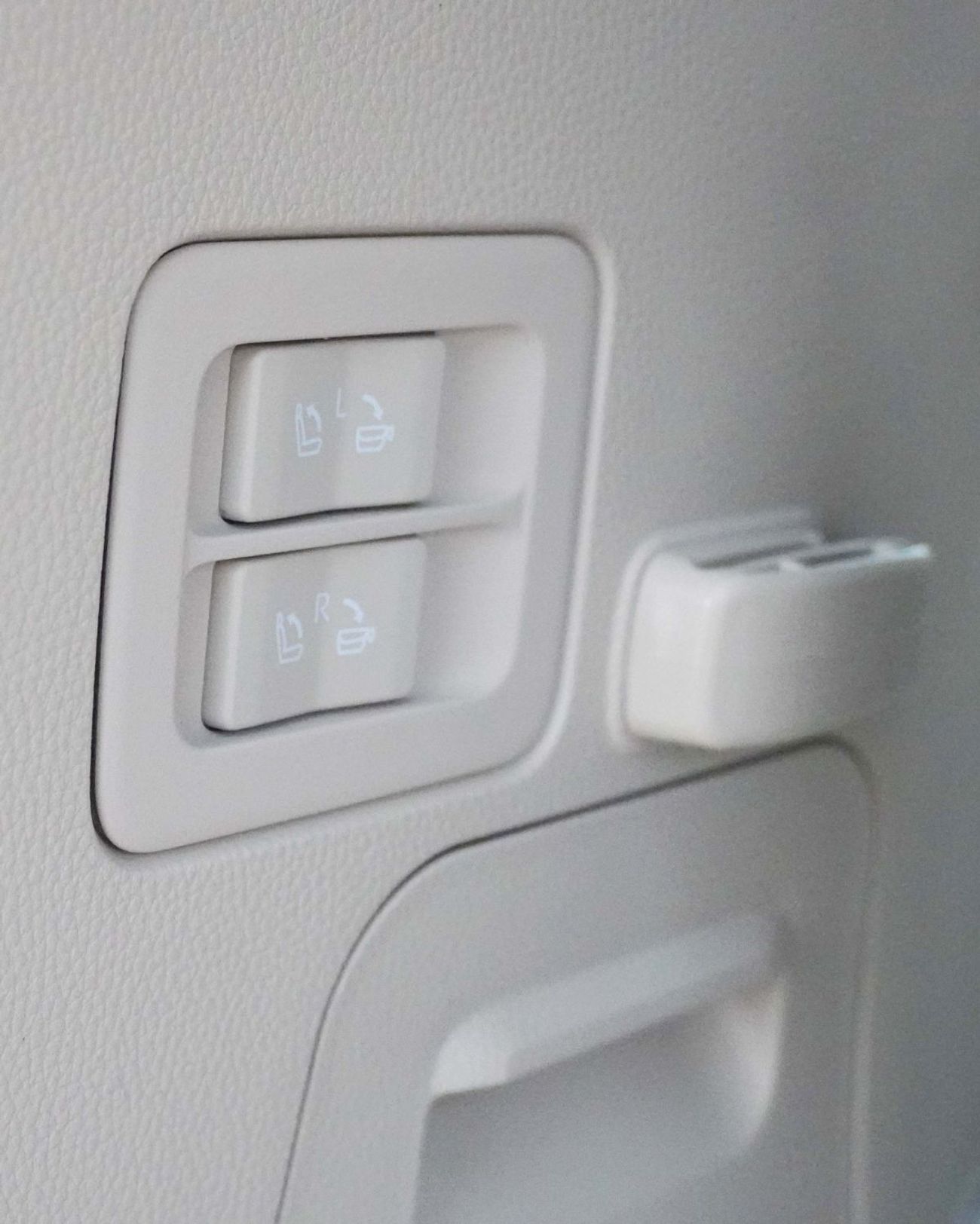 Toyota Land Cruiser 2025 MODEL TOYOTA LAND CRUISER VX 3.5L HYBRID